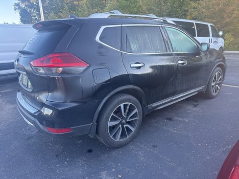 Used 2019 Nissan Rogue SL w/ Premium Package image 3