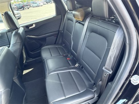 Used 2021 Ford Escape Titanium w/ Class II Trailer Tow Package image 27
