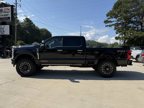 Used 2024 Ford F250 Platinum image 9