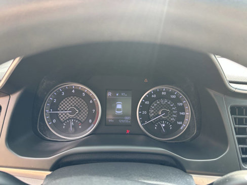 Used 2020 Hyundai Elantra SEL image 15