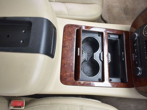Used 2013 Chevrolet Suburban LTZ image 26
