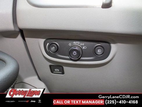 Used 2024 GMC Terrain SLT image 9