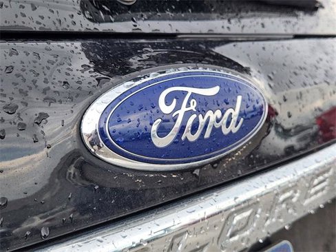 Used 2019 Ford Explorer Limited w/ Class III Trailer Tow Package image 7