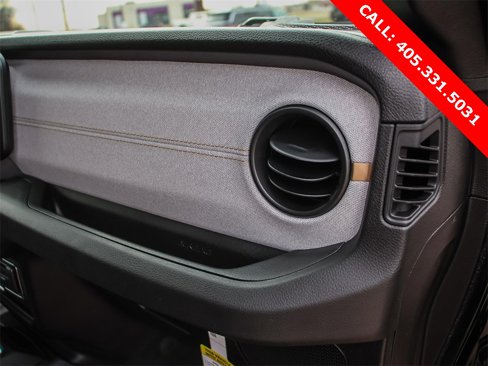New 2025 Jeep Gladiator Sport image 17