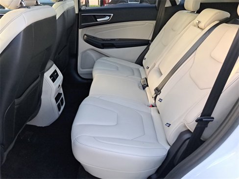 Used 2018 Ford Edge Titanium w/ Equipment Group 301A image 11