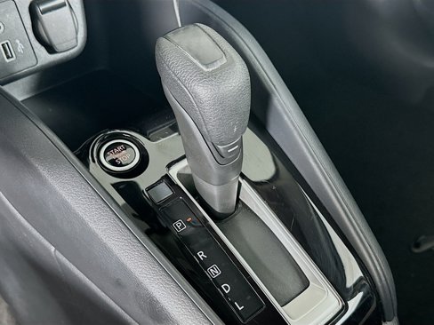 Used 2022 Nissan Versa SV image 24
