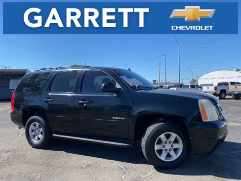 Used 2011 GMC Yukon SLE image 1