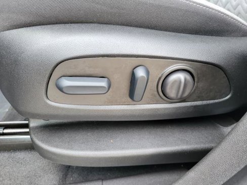 Certified 2022 Chevrolet Equinox LT image 12