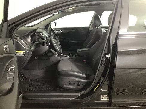Used 2013 Hyundai Sonata SE w/ Navigation & Sunroof Pkg image 9