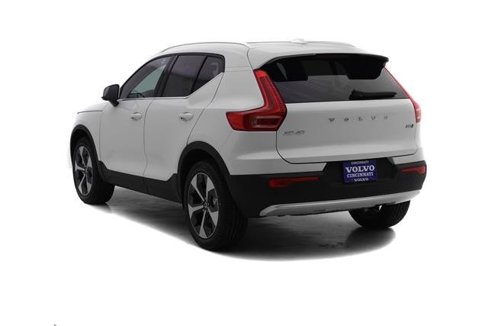 New 2025 Volvo XC40 B5 Core w/ Protection Package Premier image 5