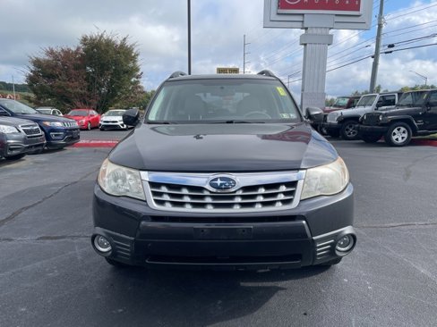 Used 2011 Subaru Forester 2.5X Premium w/ All-Weather Pkg image 3