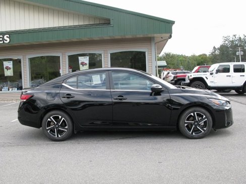 Used 2024 Nissan Sentra SV image 3