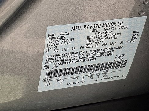Used 2023 Ford Explorer XLT w/ Equipment Group 202A image 27