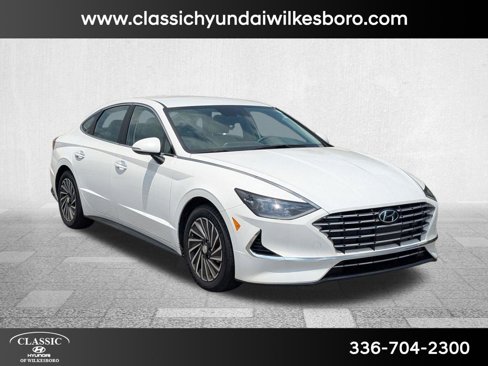Used 2023 Hyundai Sonata SEL w/ Cargo Package image 3