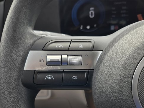 Certified 2024 Hyundai Kona SE image 23