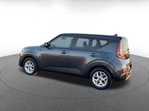 Used 2023 Kia Soul LX w/ Option Group 015 image 10