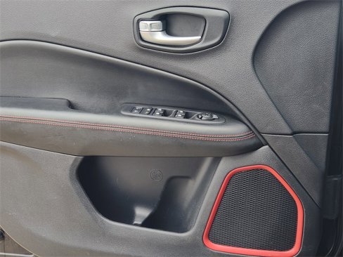 Used 2021 Jeep Compass Trailhawk image 25
