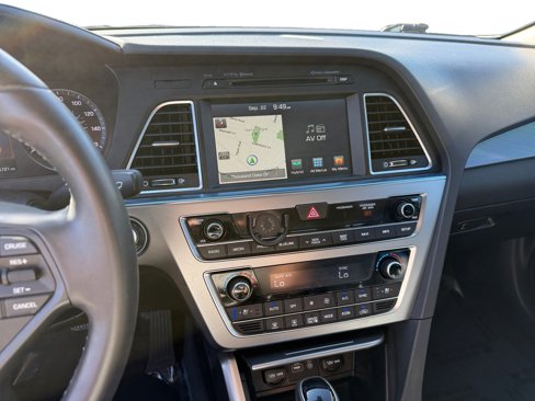 Used 2017 Hyundai Sonata Limited w/ Ultimate Package 02 image 12