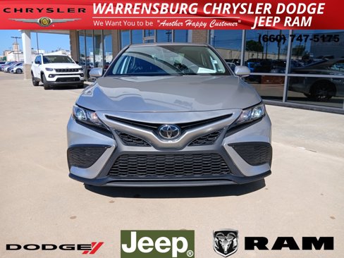 Used 2023 Toyota Camry SE image 10