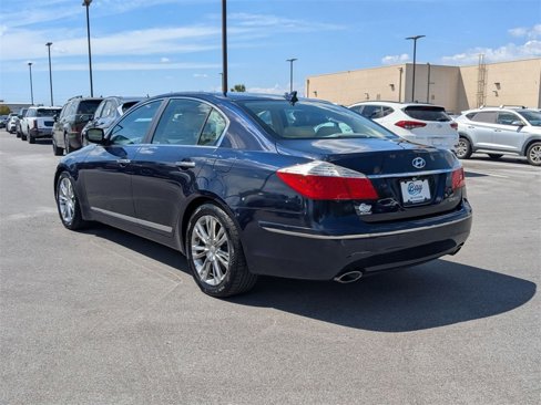 Used 2011 Hyundai Genesis 4.6 image 8
