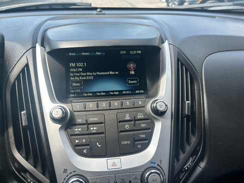 Used 2017 Chevrolet Equinox LT w/ Convenience Package image 15