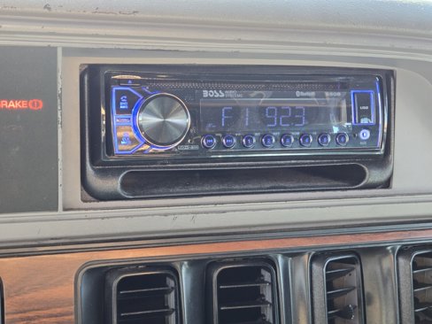 Used 1994 Dodge B2500 image 19