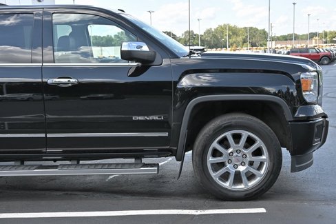 Used 2015 GMC Sierra 1500 Denali w/ Driver Alert Package image 10
