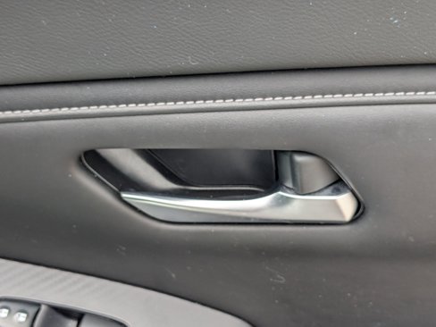 Used 2020 Nissan Sentra SV image 34