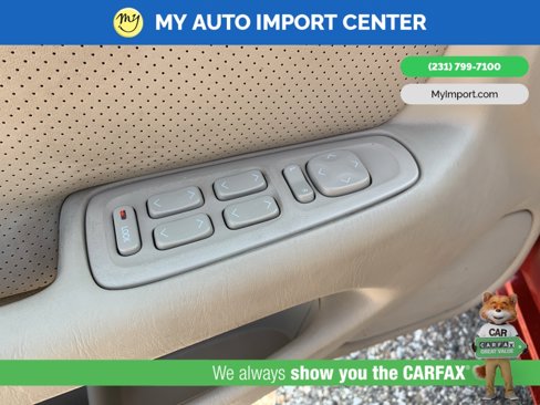 Used 2002 Cadillac Seville STS w/ Premium Luxury Pkg image 10