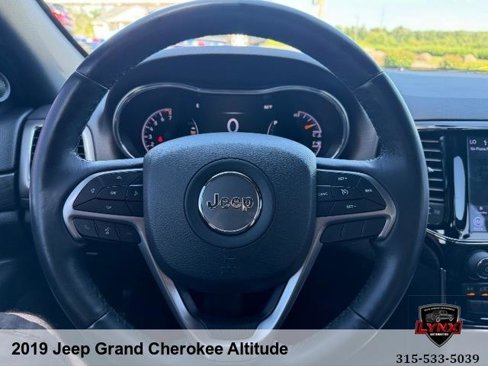 Used 2019 Jeep Grand Cherokee Altitude image 24