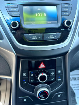 Used 2014 Hyundai Elantra Limited image 25