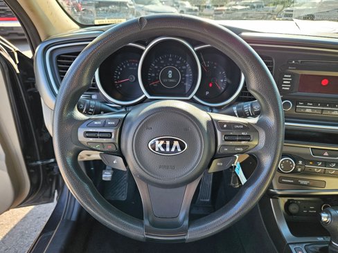Used 2015 Kia Optima LX image 16