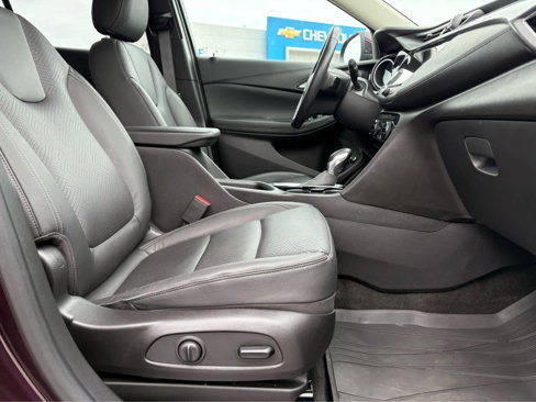 Used 2020 Buick Encore GX Essence w/ Experience Buick Package image 19