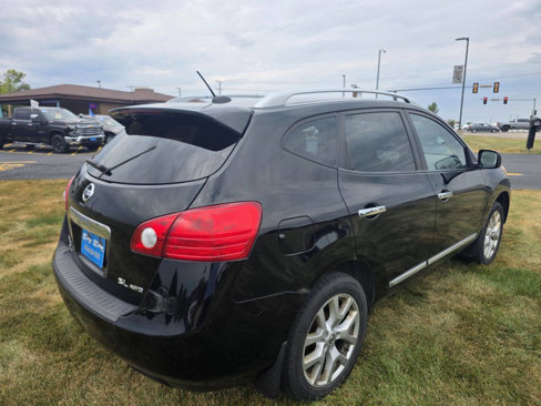 Used 2011 Nissan Rogue SV w/ SL Pkg image 4