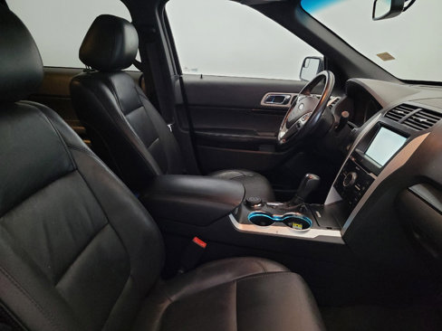 Used 2015 Ford Explorer Limited image 21