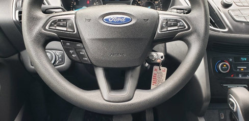 Used 2018 Ford Escape SE image 16
