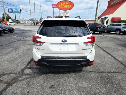 Used 2019 Subaru Forester Premium w/ All-Weather Package image 7