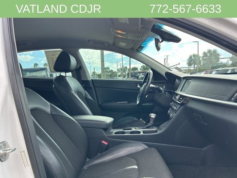 Used 2020 Kia Optima S image 29