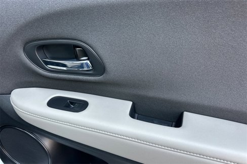 Certified 2021 Honda HR-V LX image 19