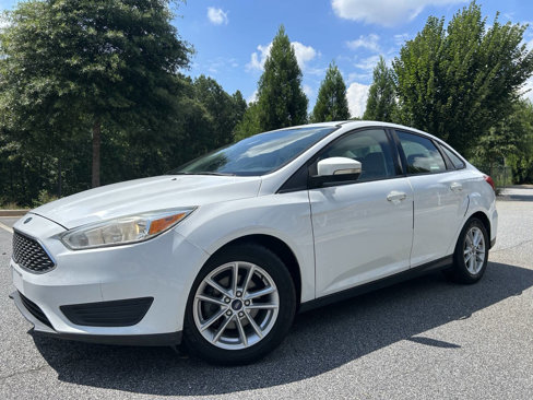 Used 2017 Ford Focus SE image 2
