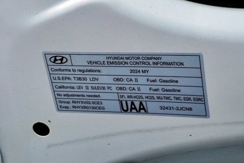 Certified 2024 Hyundai Elantra SEL image 35