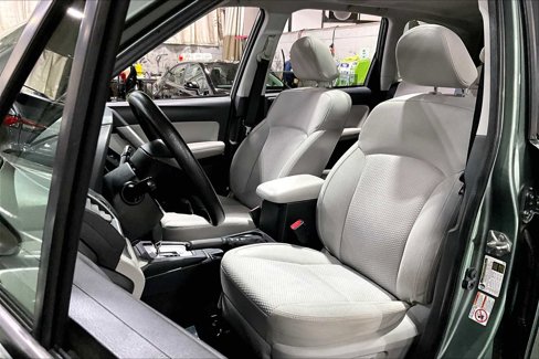 Used 2016 Subaru Forester 2.5i Premium w/ All-Weather Package image 7