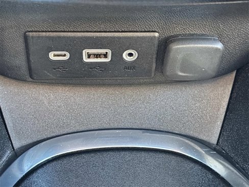 Used 2022 Chevrolet Malibu LT image 28