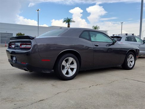 Used 2023 Dodge Challenger SXT image 9
