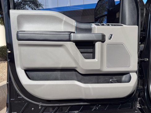 Used 2017 Ford F350 XLT w/ XLT Value Package image 16