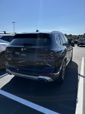 Used 2022 BMW X3 xDrive30i w/ Premium Package image 4