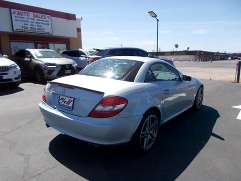 Used 2005 Mercedes-Benz SLK 350 image 7