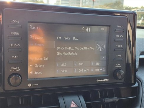 Used 2021 Toyota RAV4 XLE image 18