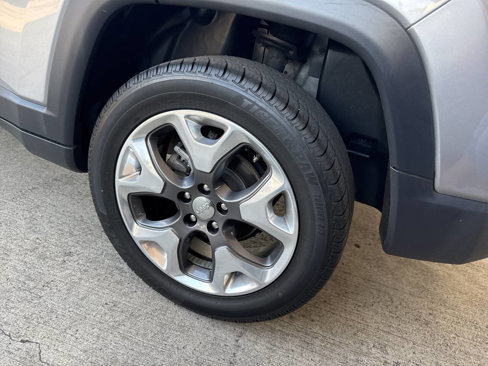 Used 2020 Jeep Compass Limited image 8