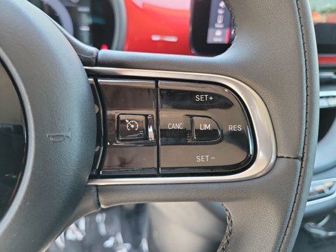 New 2024 FIAT 500 e (RED) image 8